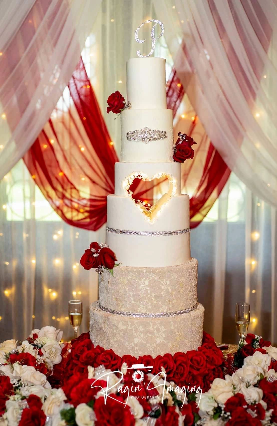 Divine Cakes And Sweets Boutique Bakery Cakes Wedding Cakes 